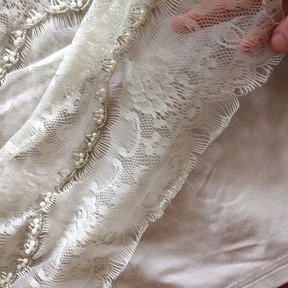 Lace Beaded Floral Crop Top - Picture 5 of 7